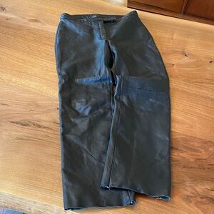 Chic Black Leather Cropped Pants